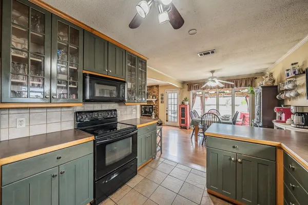 $329,900 | 748 Regency Drive, Hurst, TX 76054