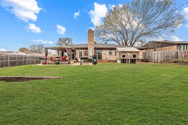 $329,900 | 748 Regency Drive, Hurst, TX 76054