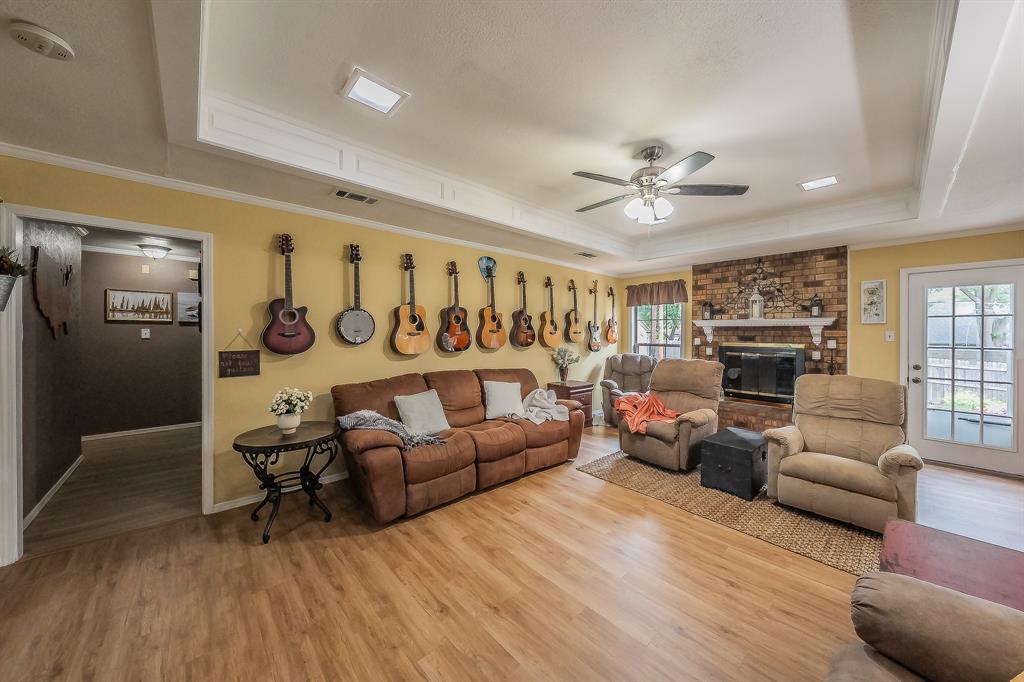 748 Regency Drive Hurst, TX 76054 - Photo 10 of 31