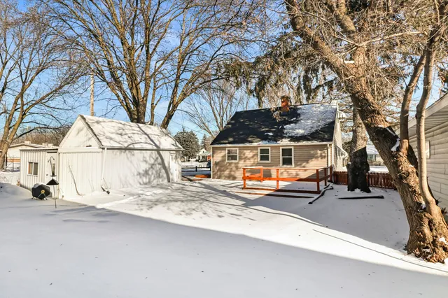 $373,900 | 4329 Doncaster Drive, Madison, WI 53711