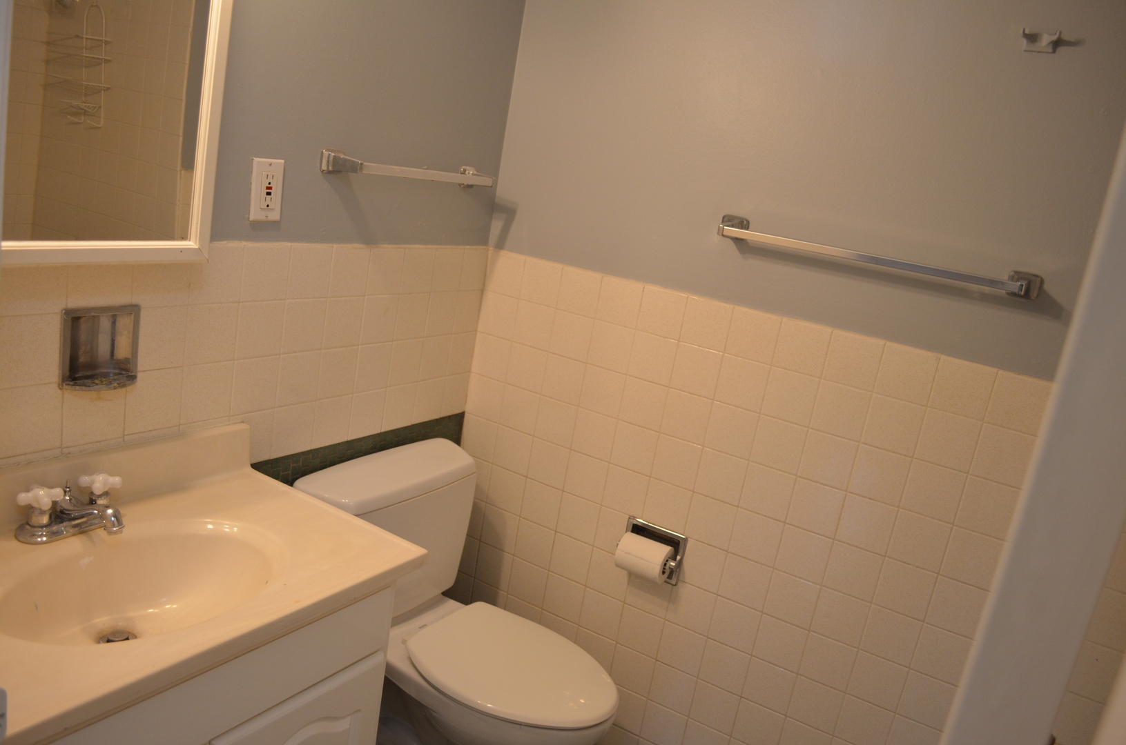 10361 Dearlove Road, Unit 1I Glenview, IL 60025 - Photo 13 of 32