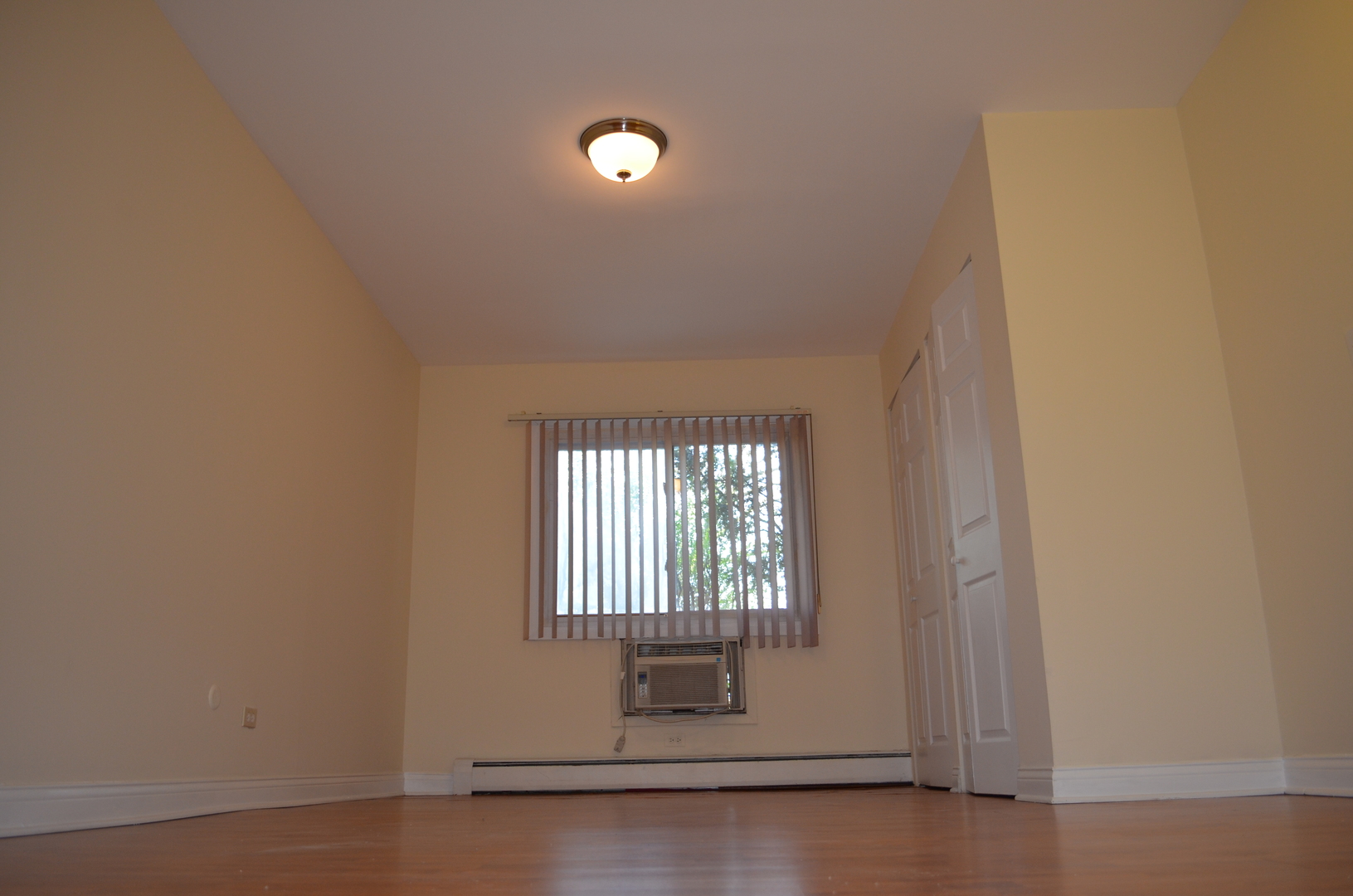 10361 Dearlove Road, Unit 1I Glenview, IL 60025 - Photo 15 of 32