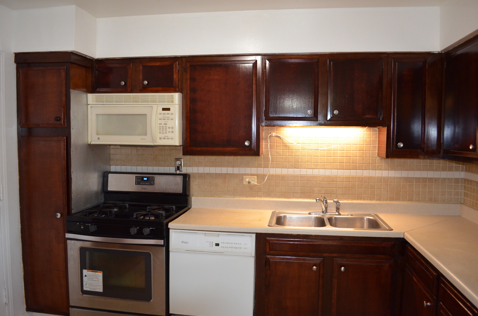 10361 Dearlove Road, Unit 1I Glenview, IL 60025 - Photo 6 of 32