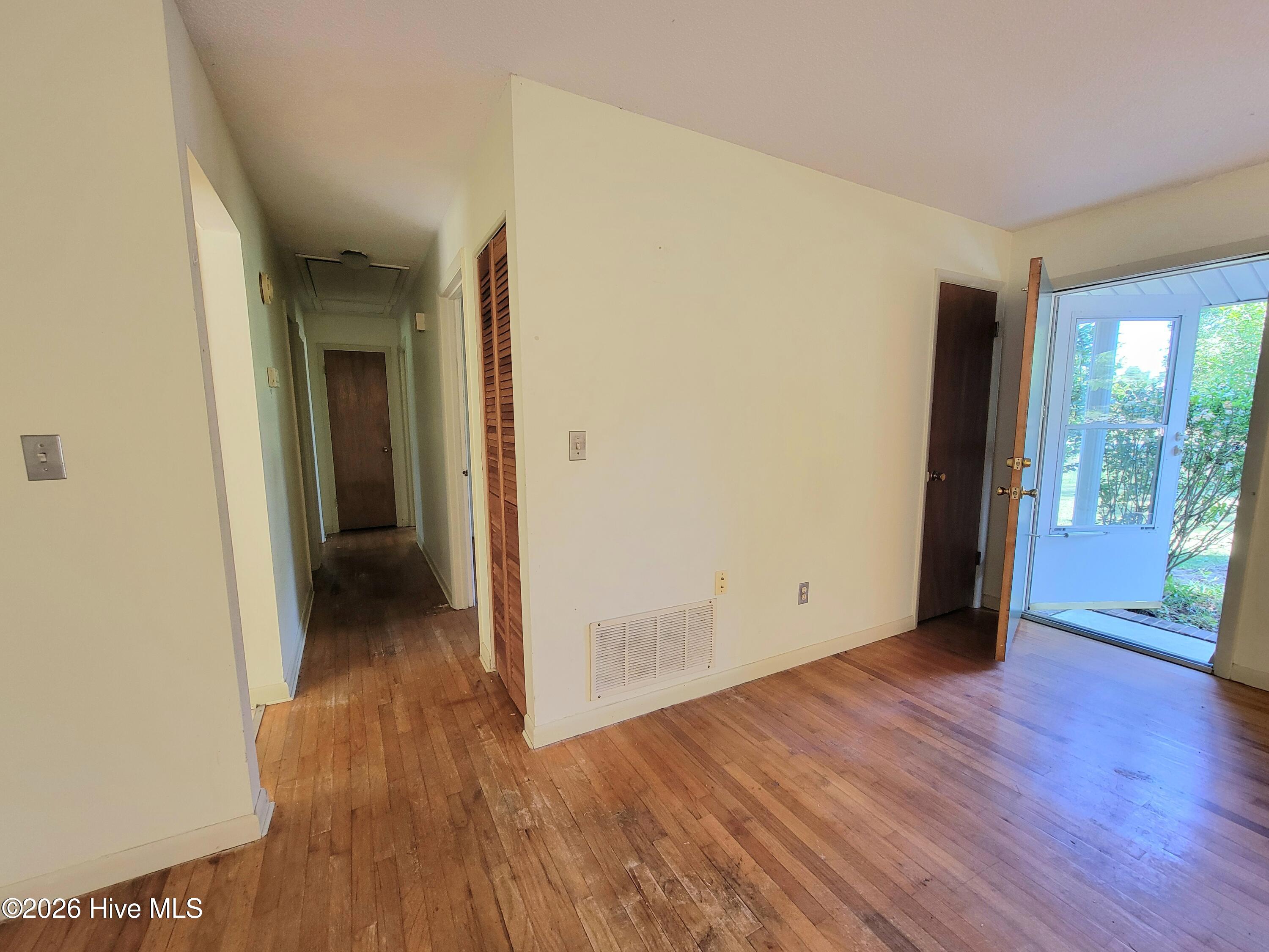 4366 Hammond Circle Martinez, GA 30907 - Photo 9 of 18 20260518_111657