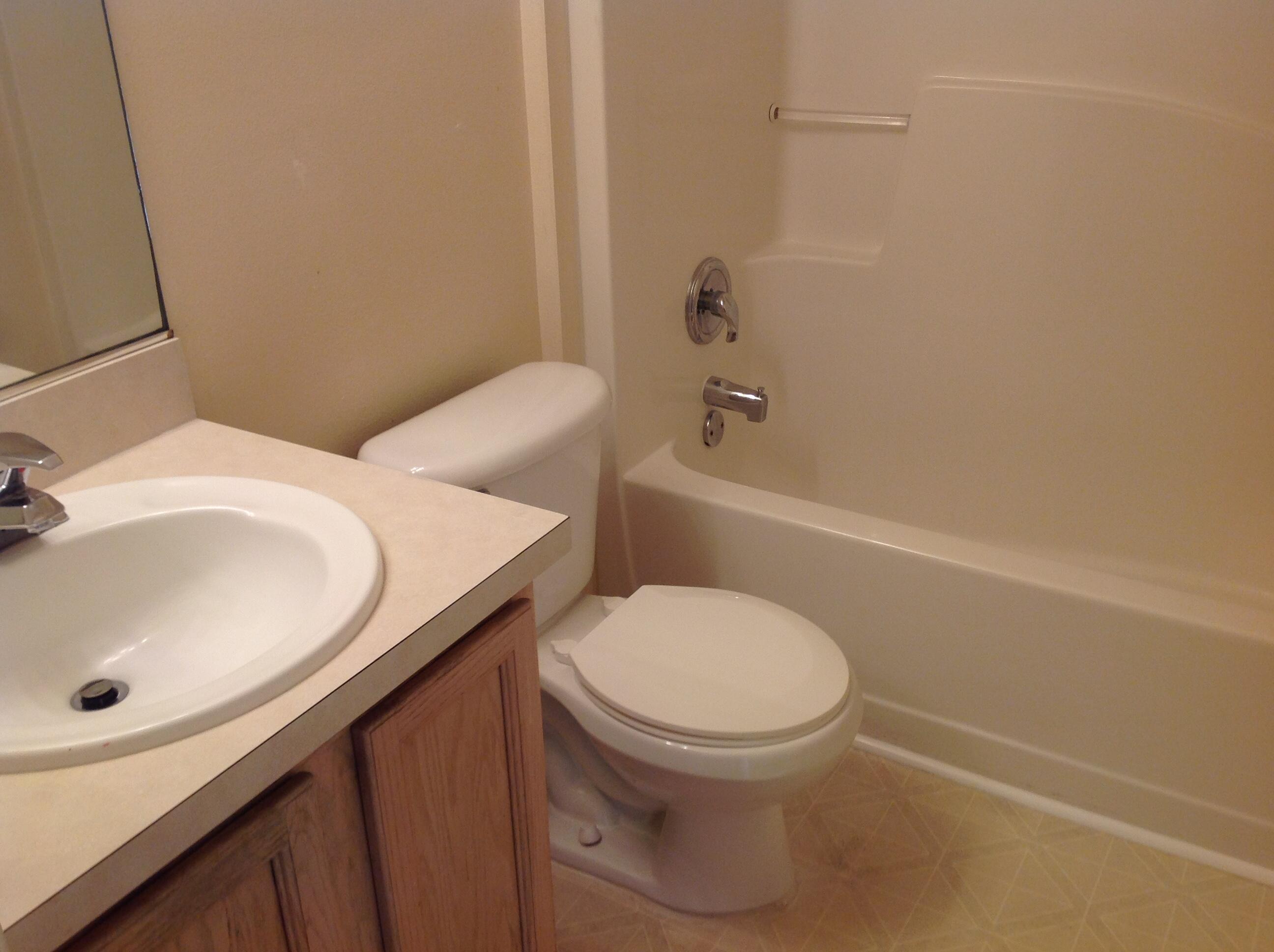 340 Southwest Undallo Road Port St. Lucie, FL 34953 - Photo 10 of 15 IMG_2387