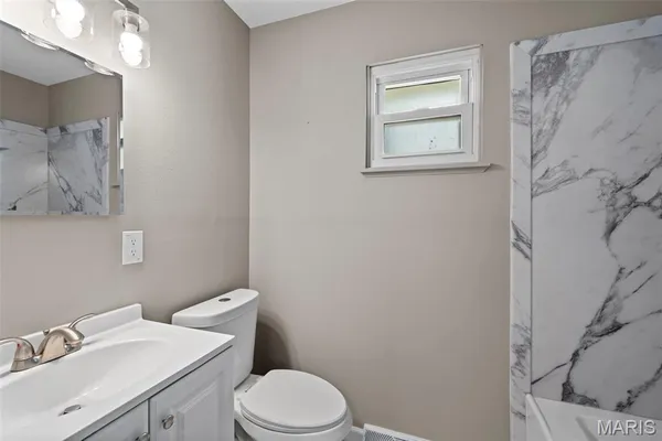 $305,000 | 1201 Clearview Drive, St. Charles, MO 63303