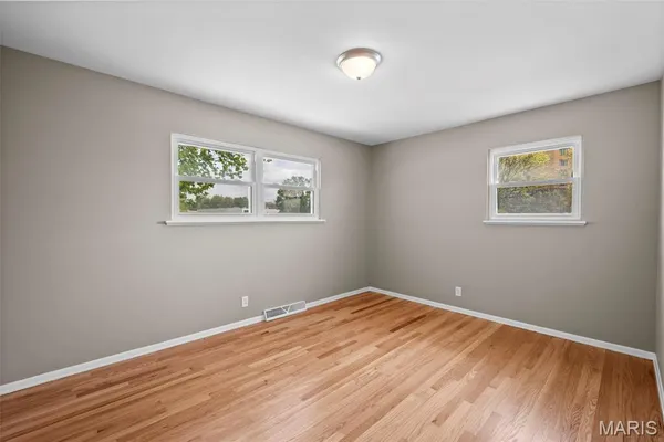 $305,000 | 1201 Clearview Drive, St. Charles, MO 63303