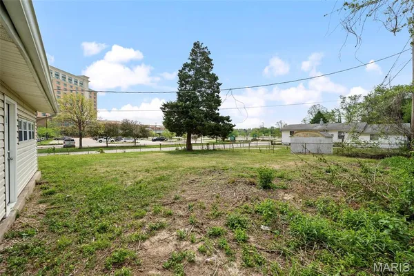 $305,000 | 1201 Clearview Drive, St. Charles, MO 63303