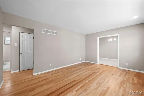 $305,000 | 1201 Clearview Drive, St. Charles, MO 63303