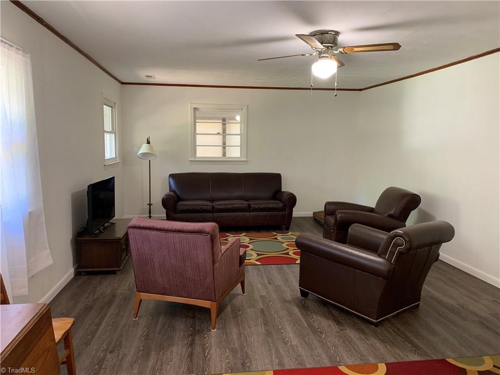 495 Seven Island Road Danbury, NC 27016 - Photo 6 of 30 Gallery Image 6