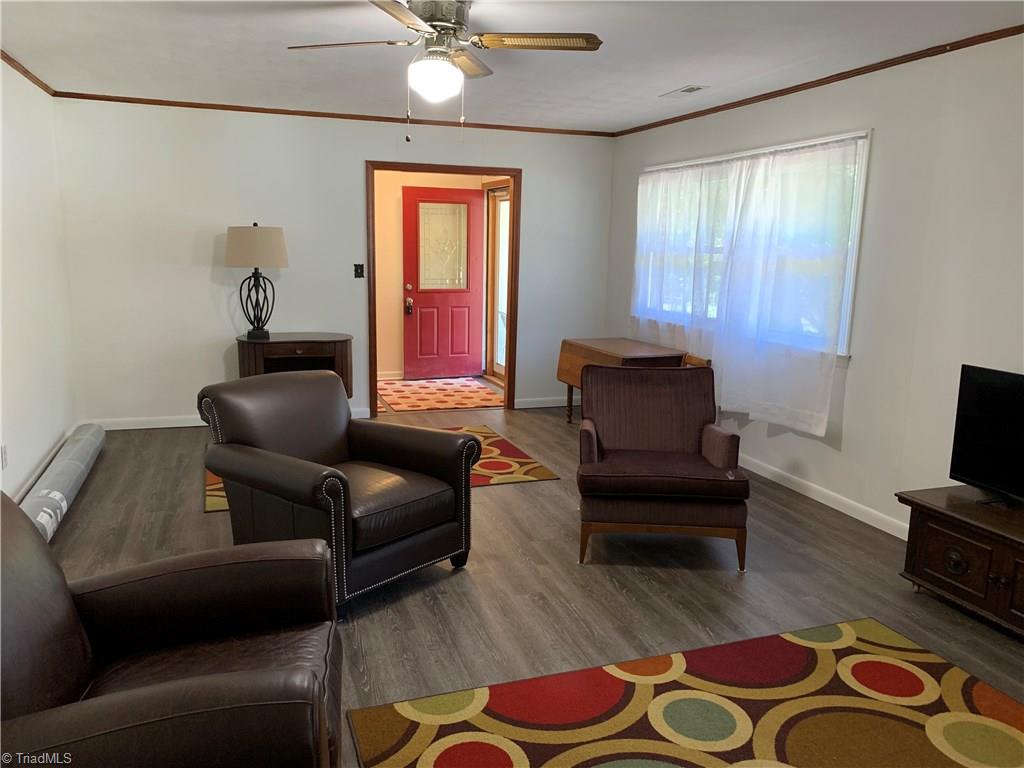495 Seven Island Road Danbury, NC 27016 - Photo 7 of 30 Gallery Image 7
