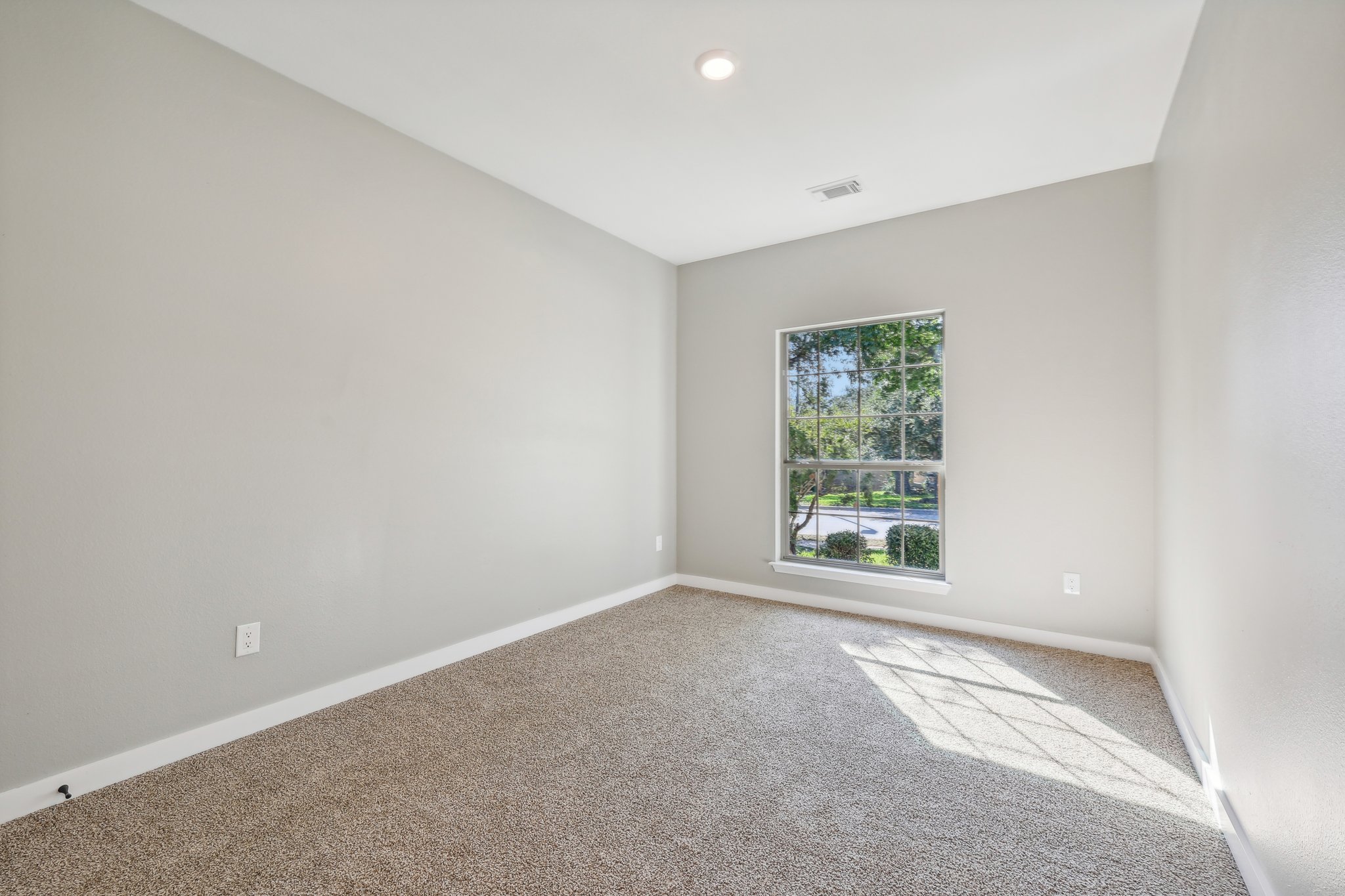 7324 Moon Rock Road Austin, TX 78739 - Photo 20 of 30 an empty room with windows