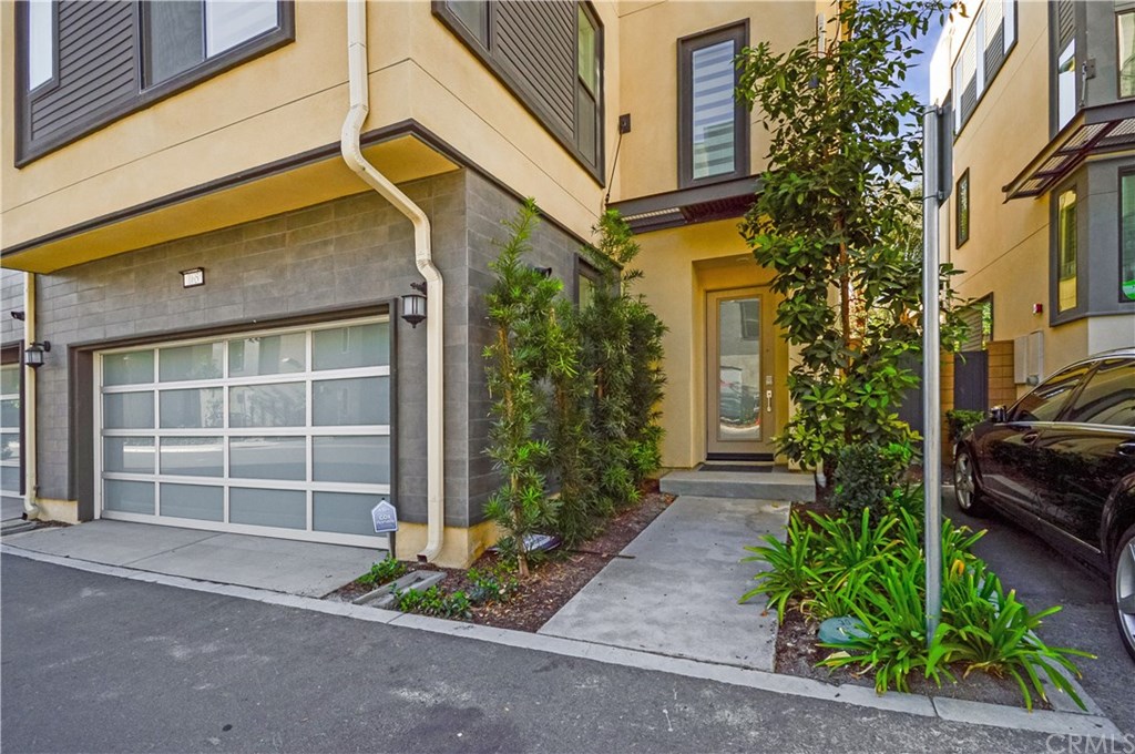 165 Tribeca Irvine, CA 92612 - Photo 2 of 39