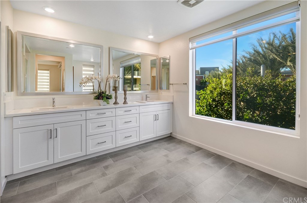 165 Tribeca Irvine, CA 92612 - Photo 23 of 39