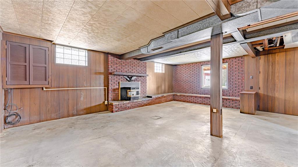 645 Greenhills Road Irwin, PA 15642 - Photo 15 of 21 Gallery Image 15
