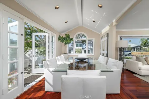 $4,125,000 | 332 Holmwood Drive, Newport Beach, CA 92663