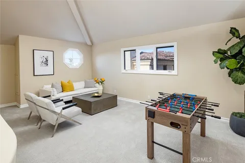 $4,125,000 | 332 Holmwood Drive, Newport Beach, CA 92663