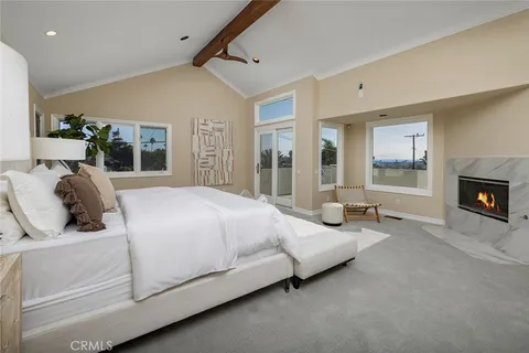 $4,125,000 | 332 Holmwood Drive, Newport Beach, CA 92663