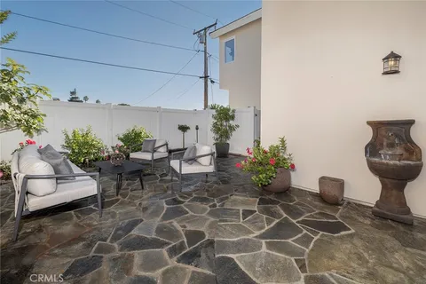 $4,125,000 | 332 Holmwood Drive, Newport Beach, CA 92663