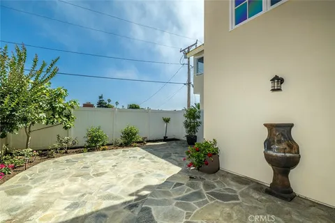 $4,125,000 | 332 Holmwood Drive, Newport Beach, CA 92663