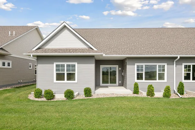 $629,980 | 111 Vista Way, Waconia, MN 55387