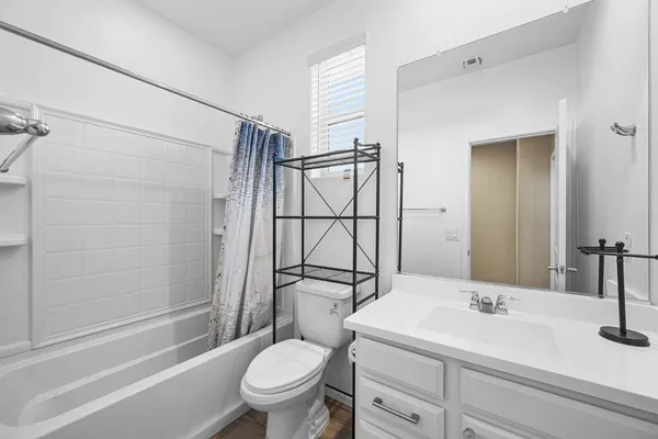 $2,350 | 12406 West Northview Avenue, Glendale, AZ 85307