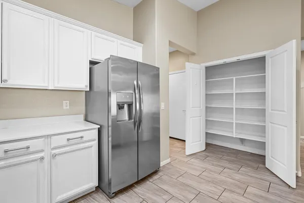 $2,350 | 12406 West Northview Avenue, Glendale, AZ 85307