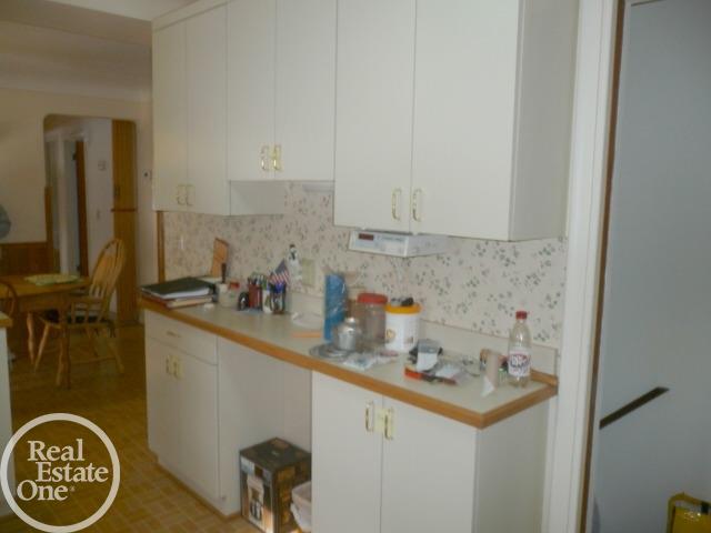 365 Willow Tree Lane Rochester Hills, MI 48306 - Photo 12 of 26