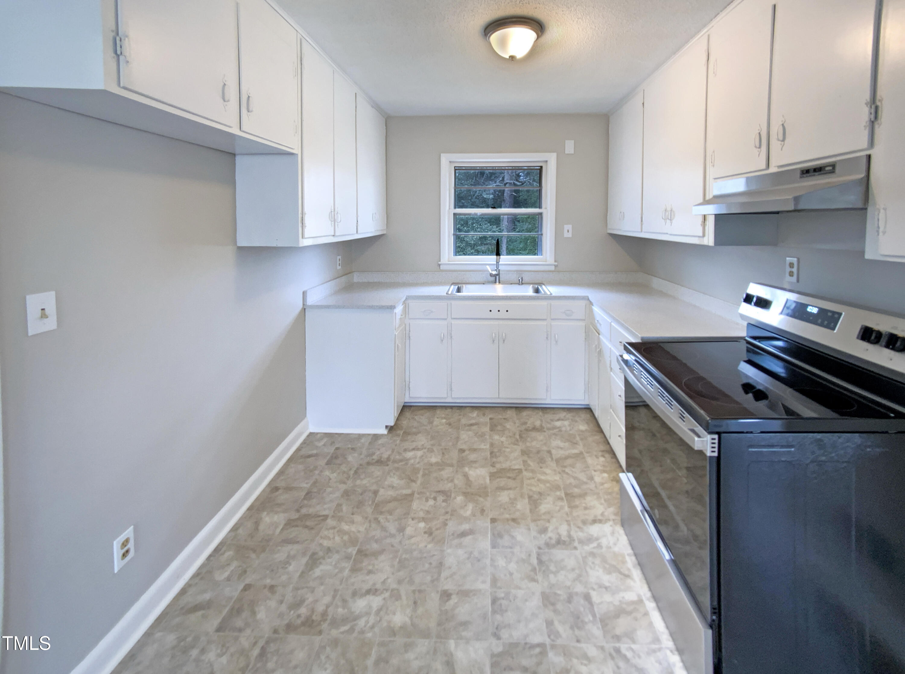 1307 Southerlund Road Garner, NC 27529 - Photo 9 of 23 photo_09
