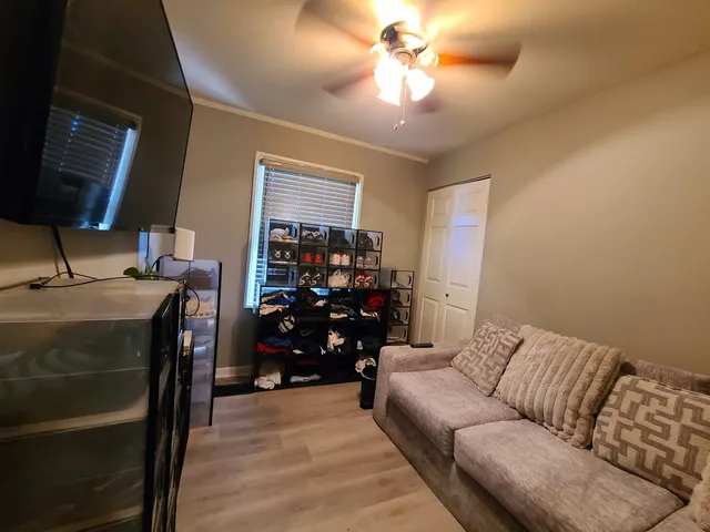 $184,900 | 340 Indianwood Boulevard, Park Forest, IL 60466