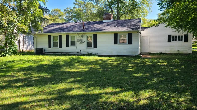 $184,900 | 340 Indianwood Boulevard, Park Forest, IL 60466