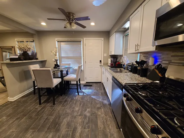 $184,900 | 340 Indianwood Boulevard, Park Forest, IL 60466