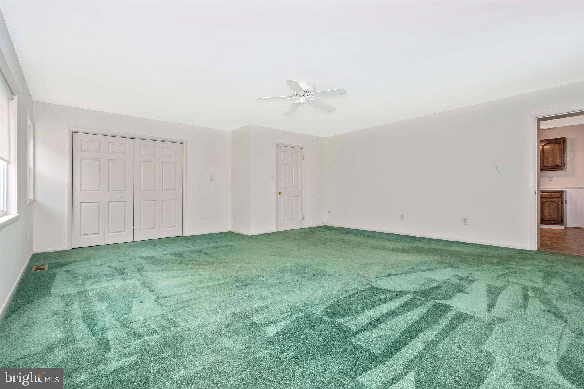 5213 Cochran Road Beltsville, MD 20705 - Photo 11 of 47 FAMILY ROOM