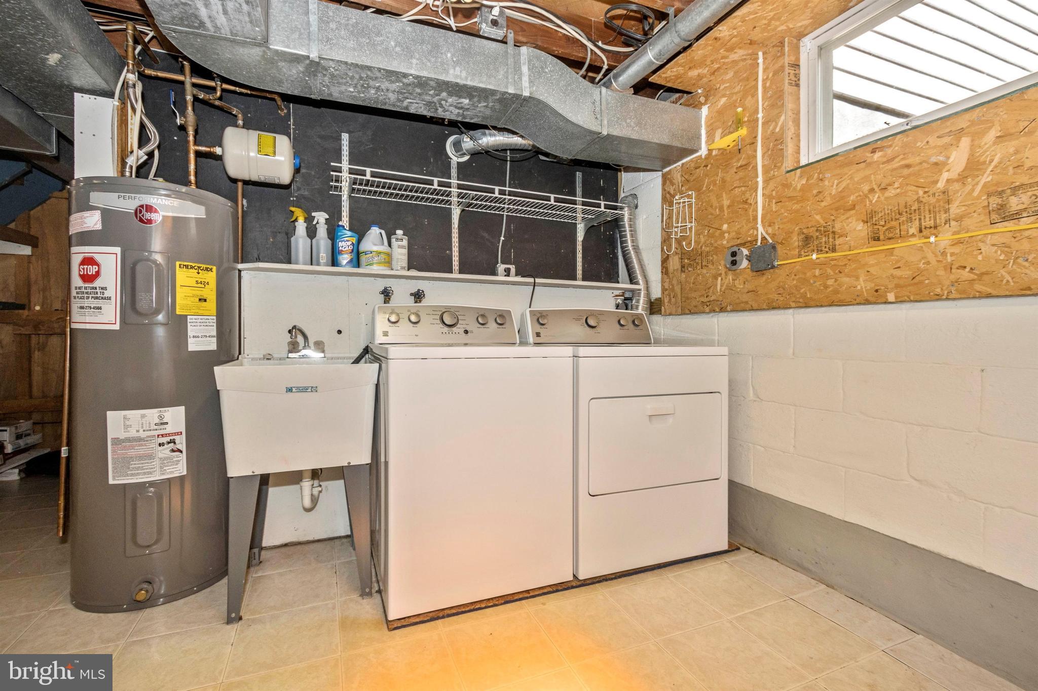 5213 Cochran Road Beltsville, MD 20705 - Photo 24 of 47 LAUNDRY ROOM