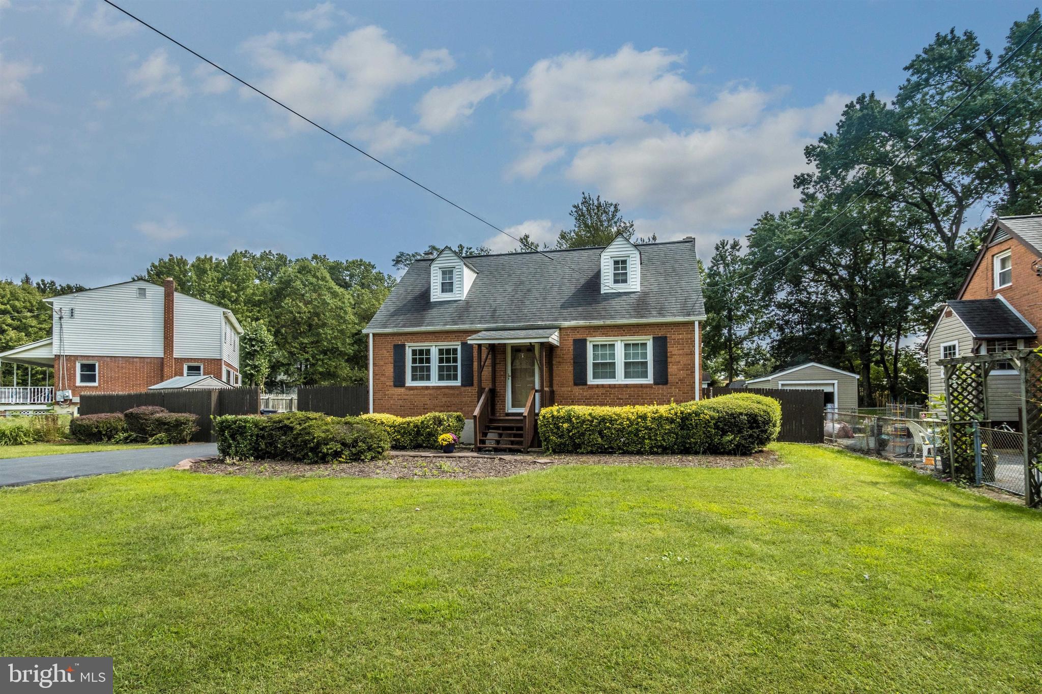 5213 Cochran Road Beltsville, MD 20705 - Photo 26 of 47 FRONT EXT FULL VIEW