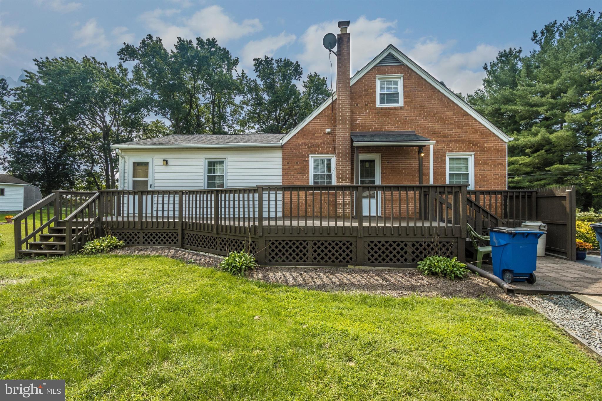 5213 Cochran Road Beltsville, MD 20705 - Photo 30 of 47 SIDE EXTERIOR VIEW