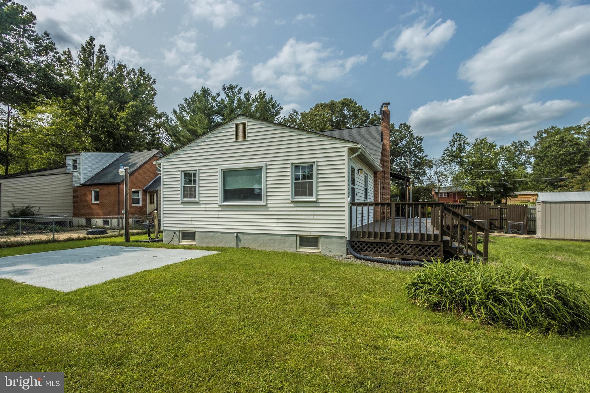 5213 Cochran Road Beltsville, MD 20705 - Photo 32 of 47 REAR EXTERIOR/PATIO VIEW