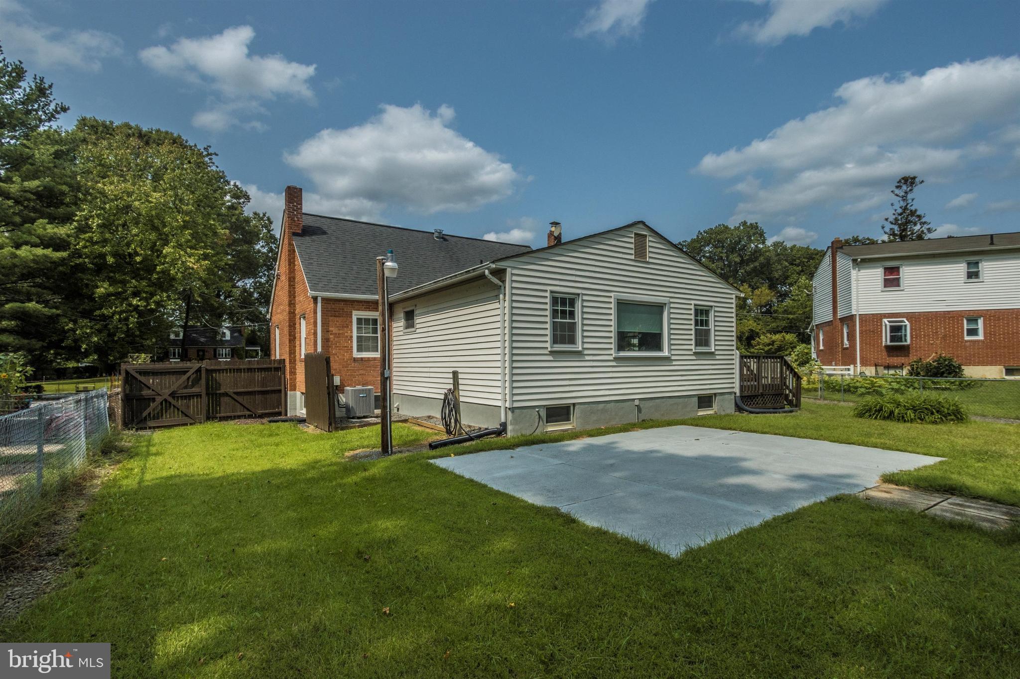 5213 Cochran Road Beltsville, MD 20705 - Photo 33 of 47 REAR EXTERIOR/PATIO VIEW