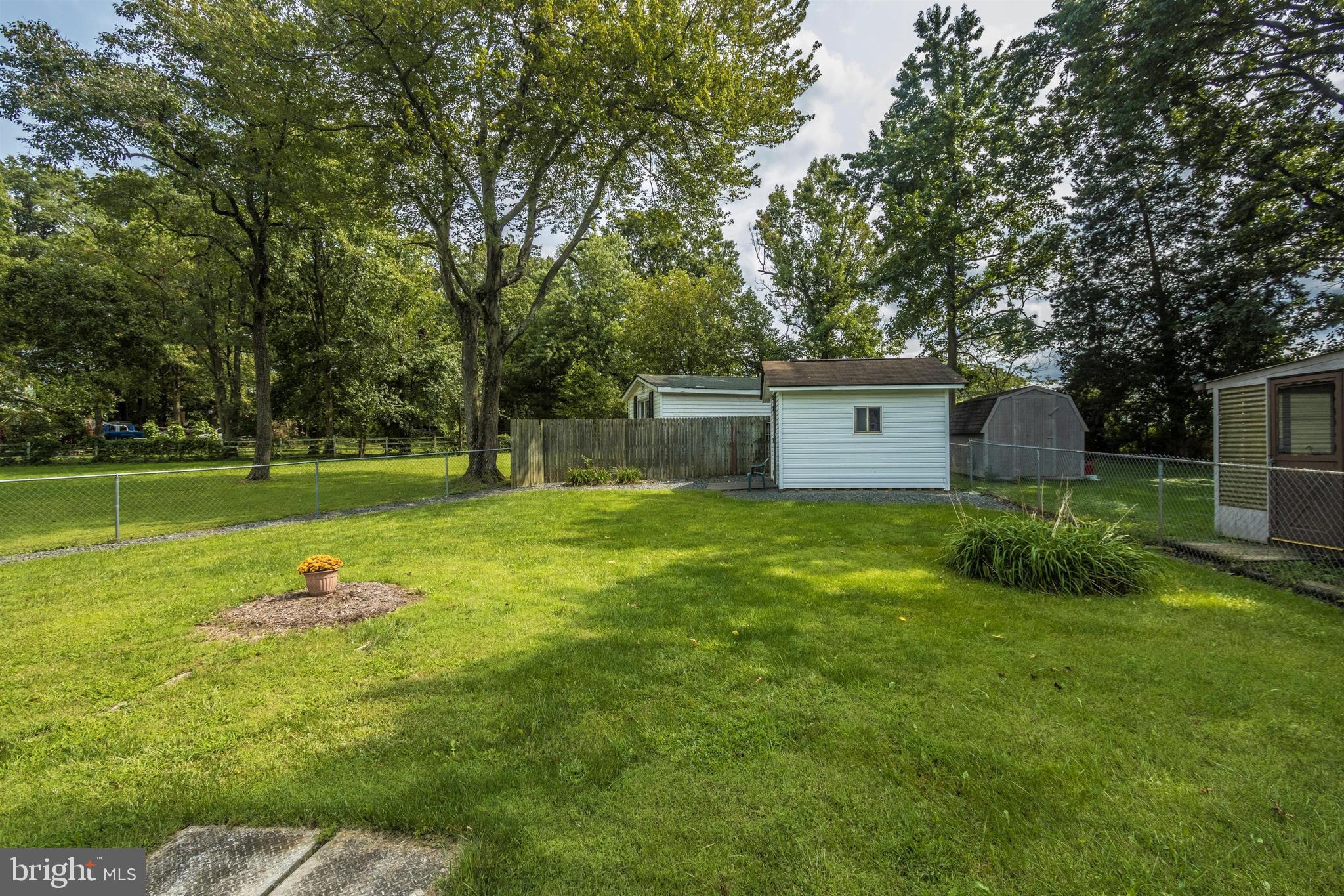 5213 Cochran Road Beltsville, MD 20705 - Photo 35 of 47 BACKYARD