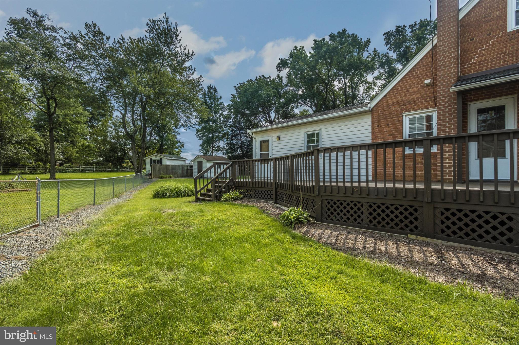 5213 Cochran Road Beltsville, MD 20705 - Photo 39 of 47 SIDE YARD