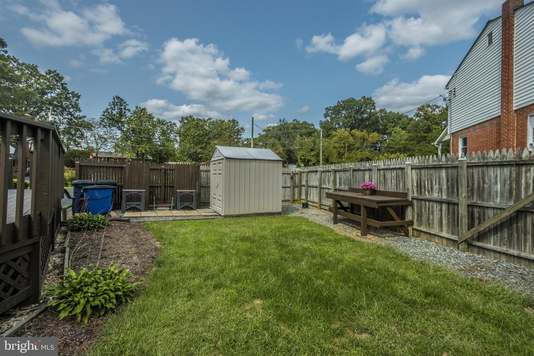 5213 Cochran Road Beltsville, MD 20705 - Photo 40 of 47 SIDE YARD