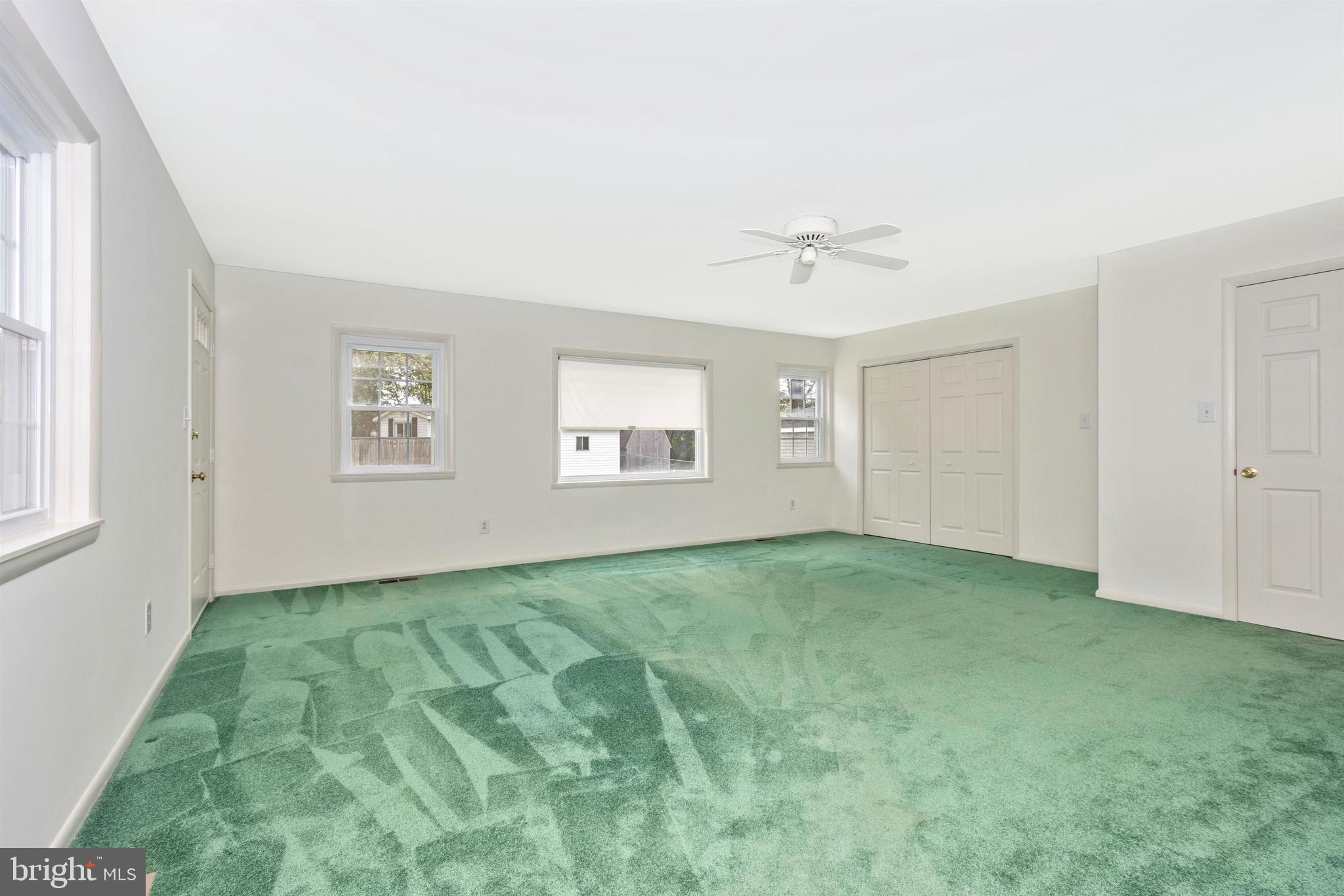 5213 Cochran Road Beltsville, MD 20705 - Photo 9 of 47 FAMILY ROOM