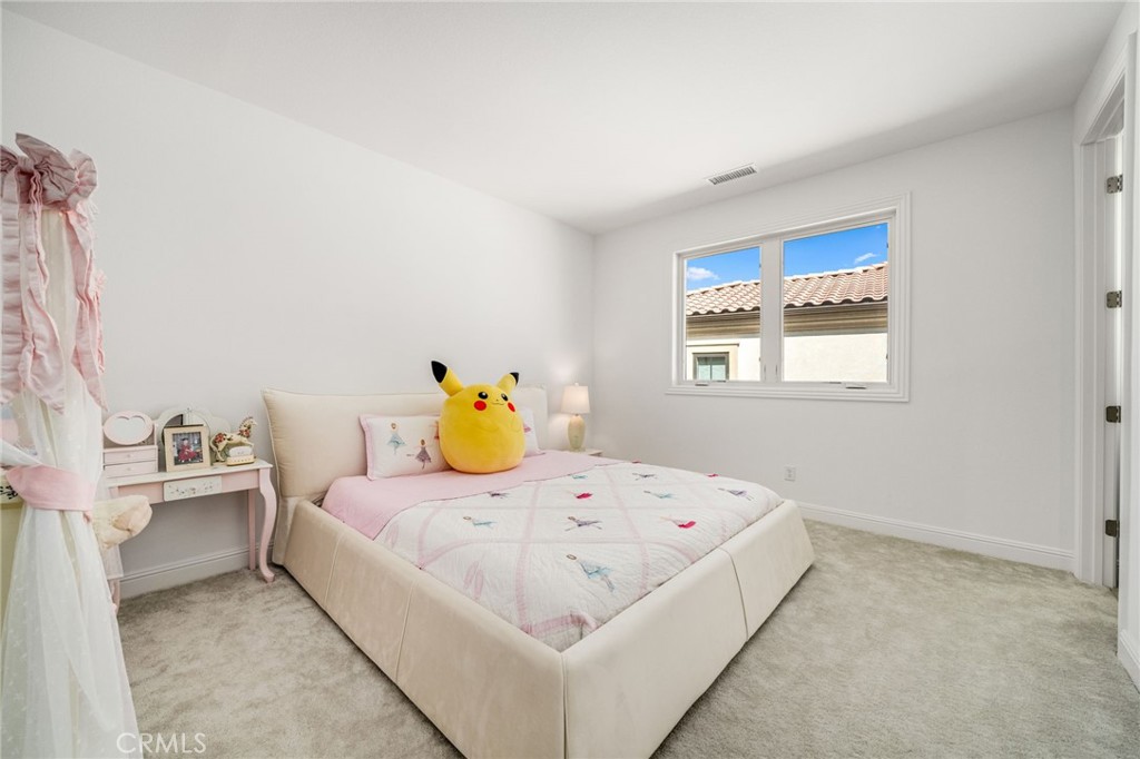 20244 Albion Way Porter Ranch, CA 91326 - Photo 10 of 12 Gallery Image 10