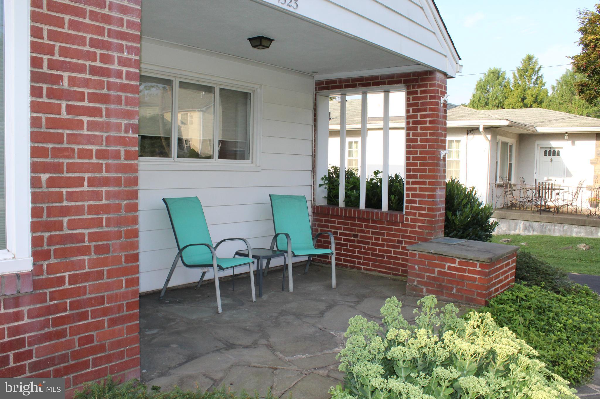 1523 Dorchester Road Havertown, PA 19083 - Photo 2 of 27 Gallery Image 2