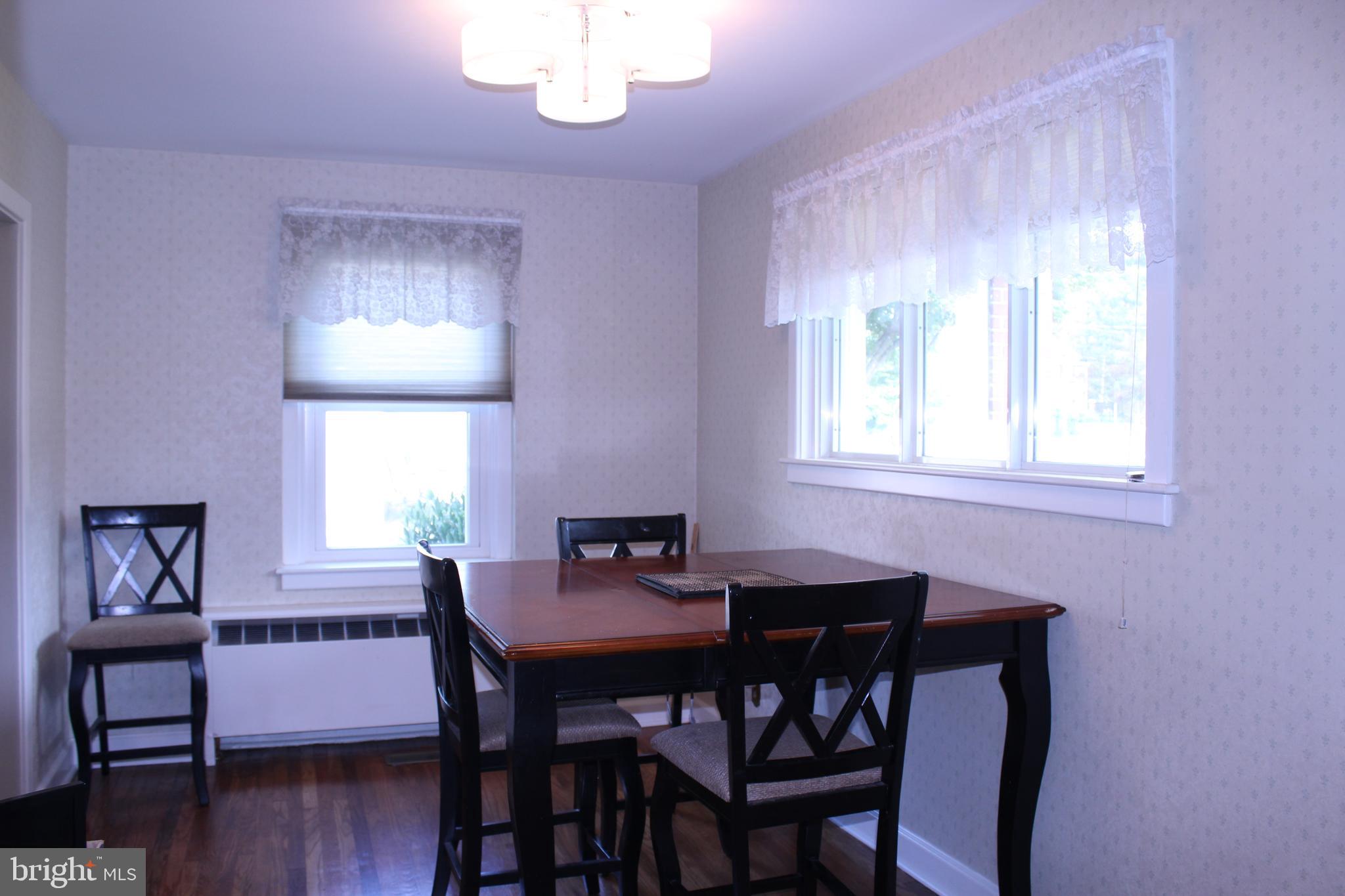 1523 Dorchester Road Havertown, PA 19083 - Photo 7 of 27 Gallery Image 7