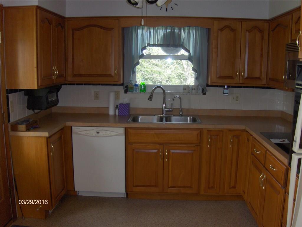 5 Pleasant View Street Burgettstown, PA 15021 - Photo 2 of 25 Gallery Image 2