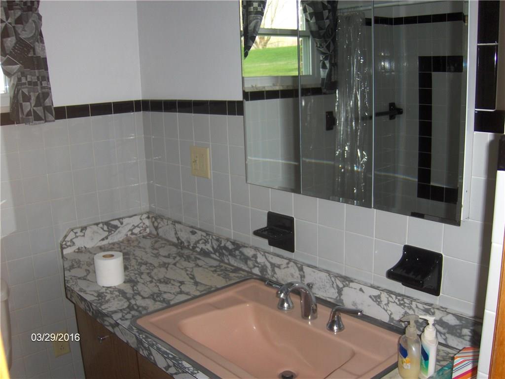 5 Pleasant View Street Burgettstown, PA 15021 - Photo 12 of 25 Gallery Image 12