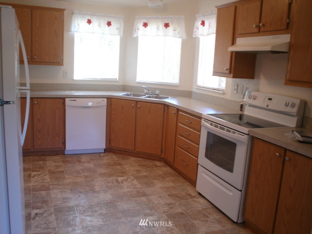 12827 East Macs Loop Road Granite Falls, WA 98252 - Photo 2 of 25 Gallery Image 2
