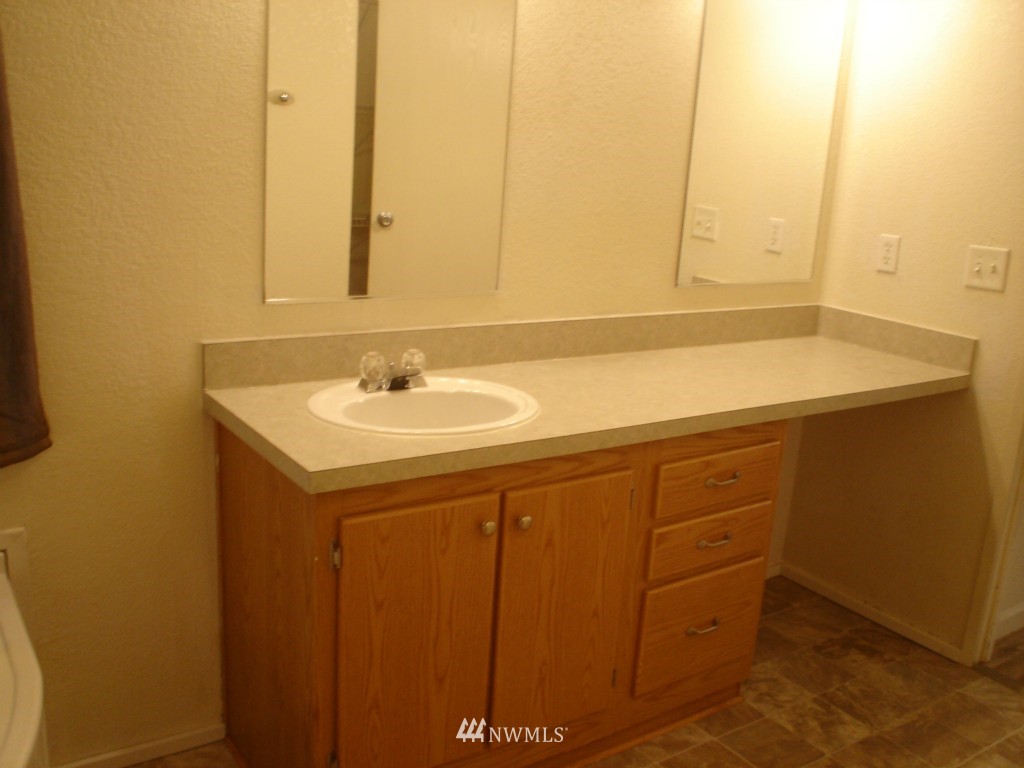 12827 East Macs Loop Road Granite Falls, WA 98252 - Photo 16 of 25 Gallery Image 16