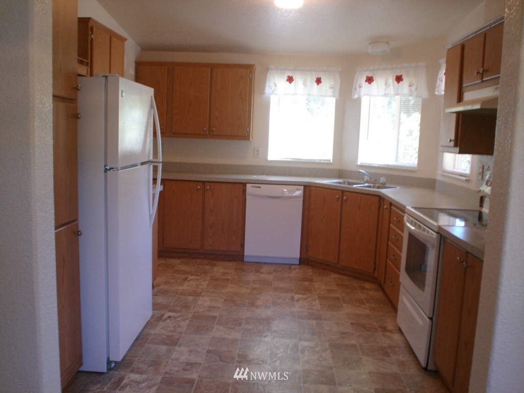 12827 East Macs Loop Road Granite Falls, WA 98252 - Photo 6 of 25 Gallery Image 6